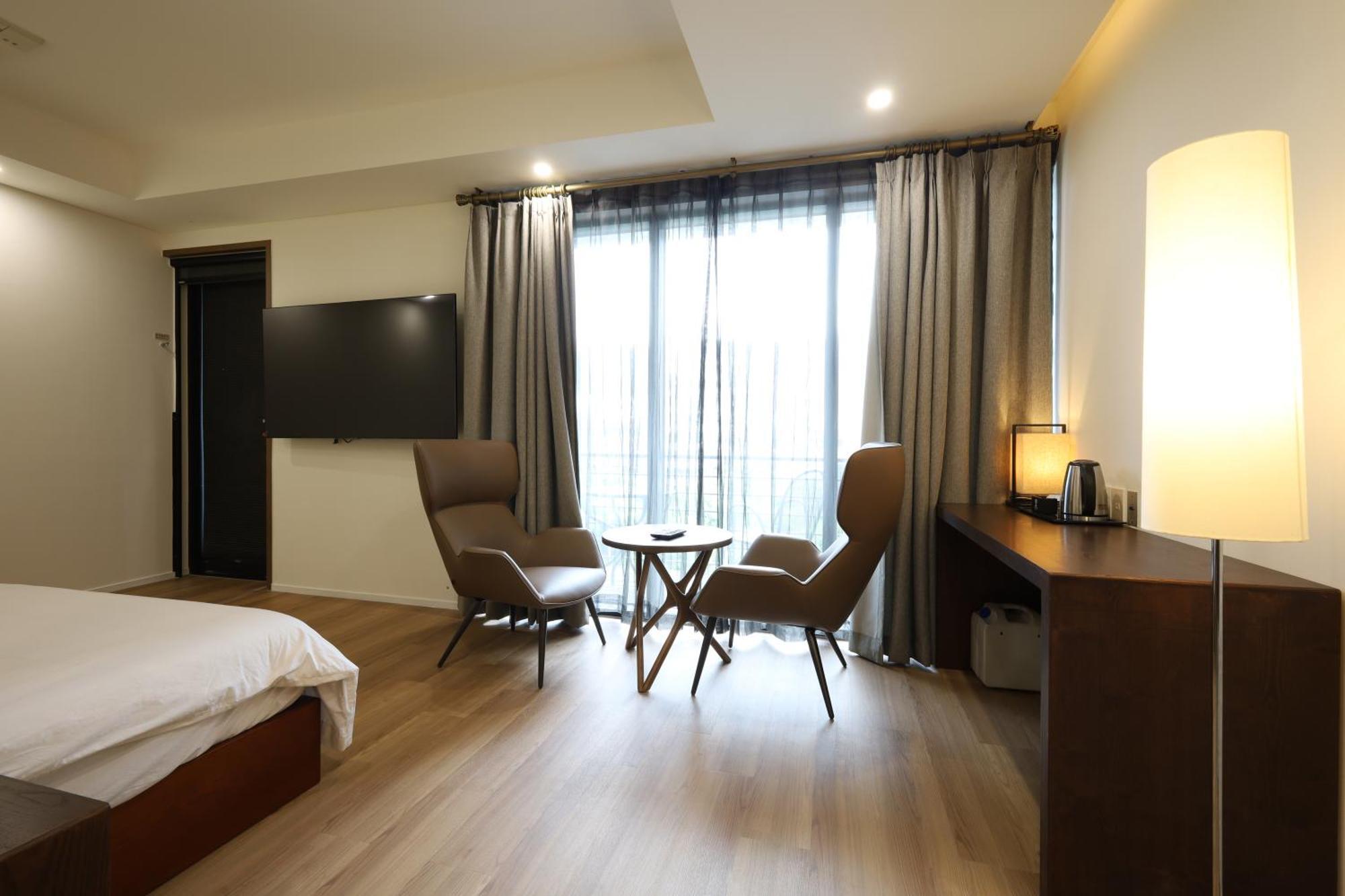 Trt Hotel Busan Exterior photo
