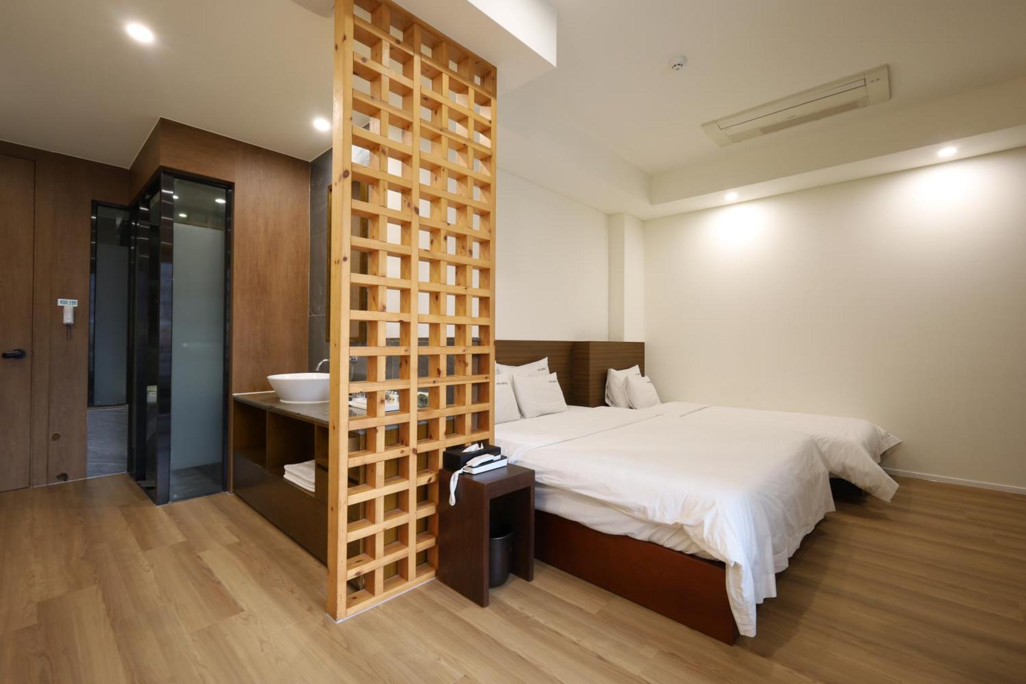 Trt Hotel Busan Exterior photo