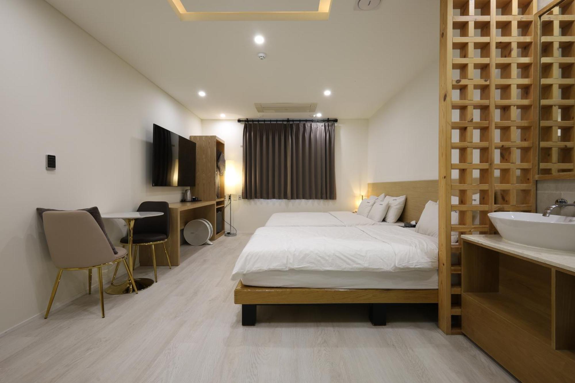 Trt Hotel Busan Exterior photo