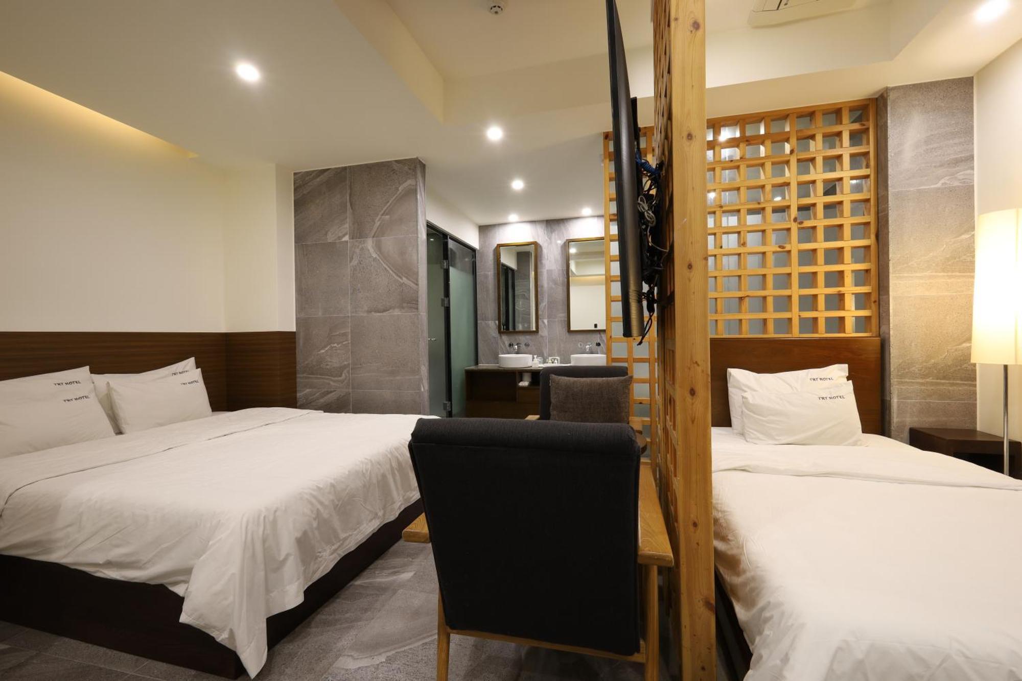 Trt Hotel Busan Exterior photo